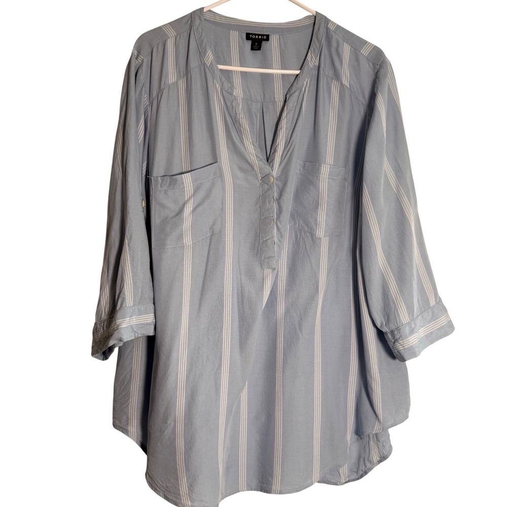 Torrid Blue White Striped Modal Tunic Top Size 2 2X Split Neck Roll Tab Sleeve